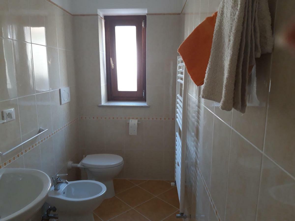 Al 106 Hotel Trieste Luaran gambar