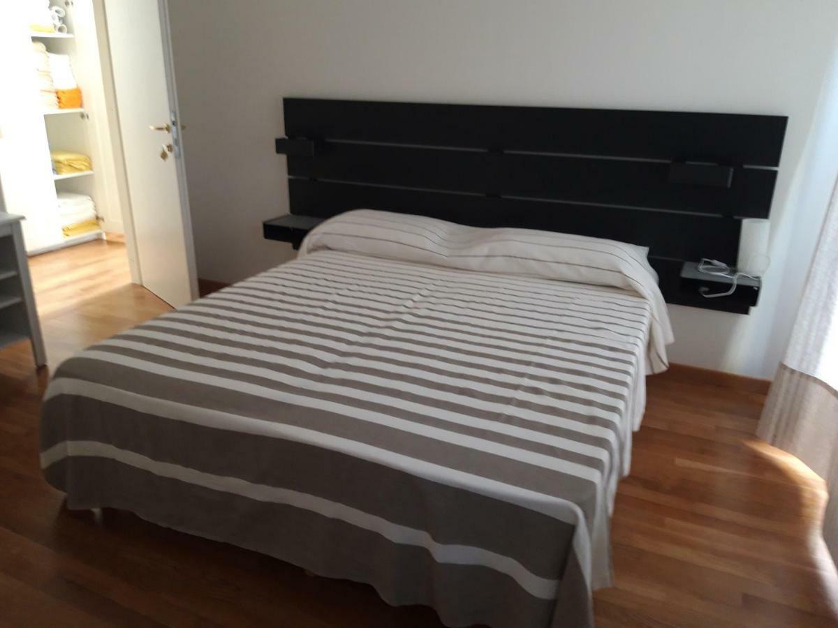 Al 106 Hotel Trieste Luaran gambar