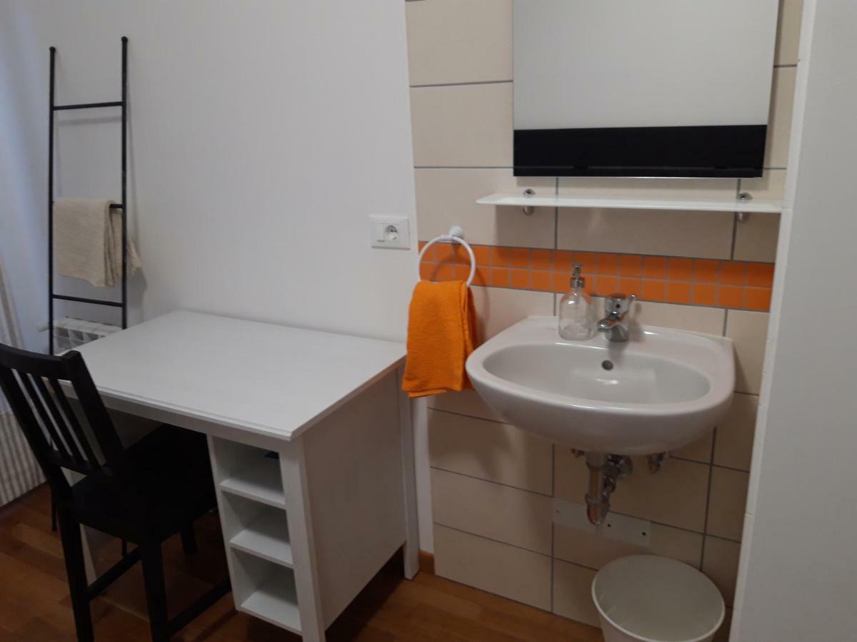 Al 106 Hotel Trieste Luaran gambar